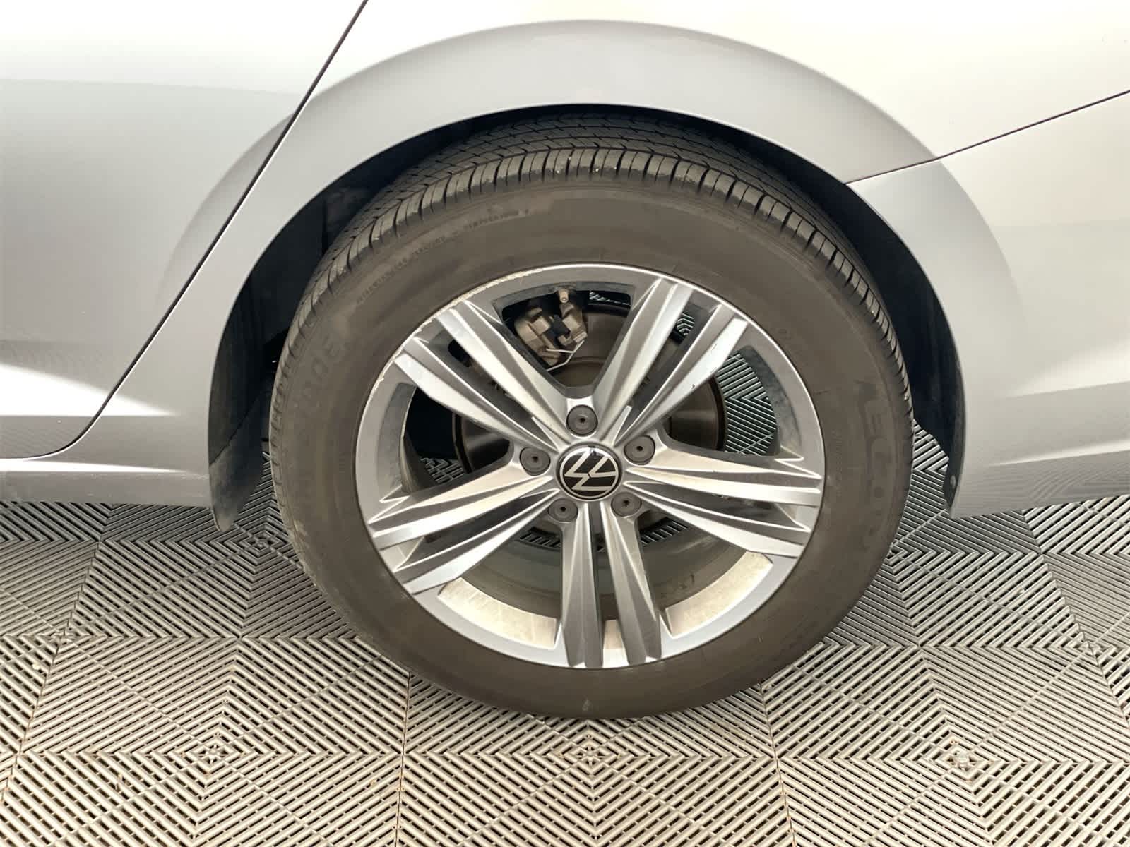 2024 Volkswagen Jetta SE