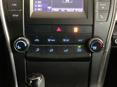 2017 Toyota Camry SE