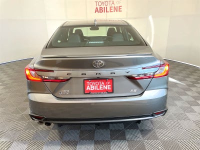 2025 Toyota Camry SE