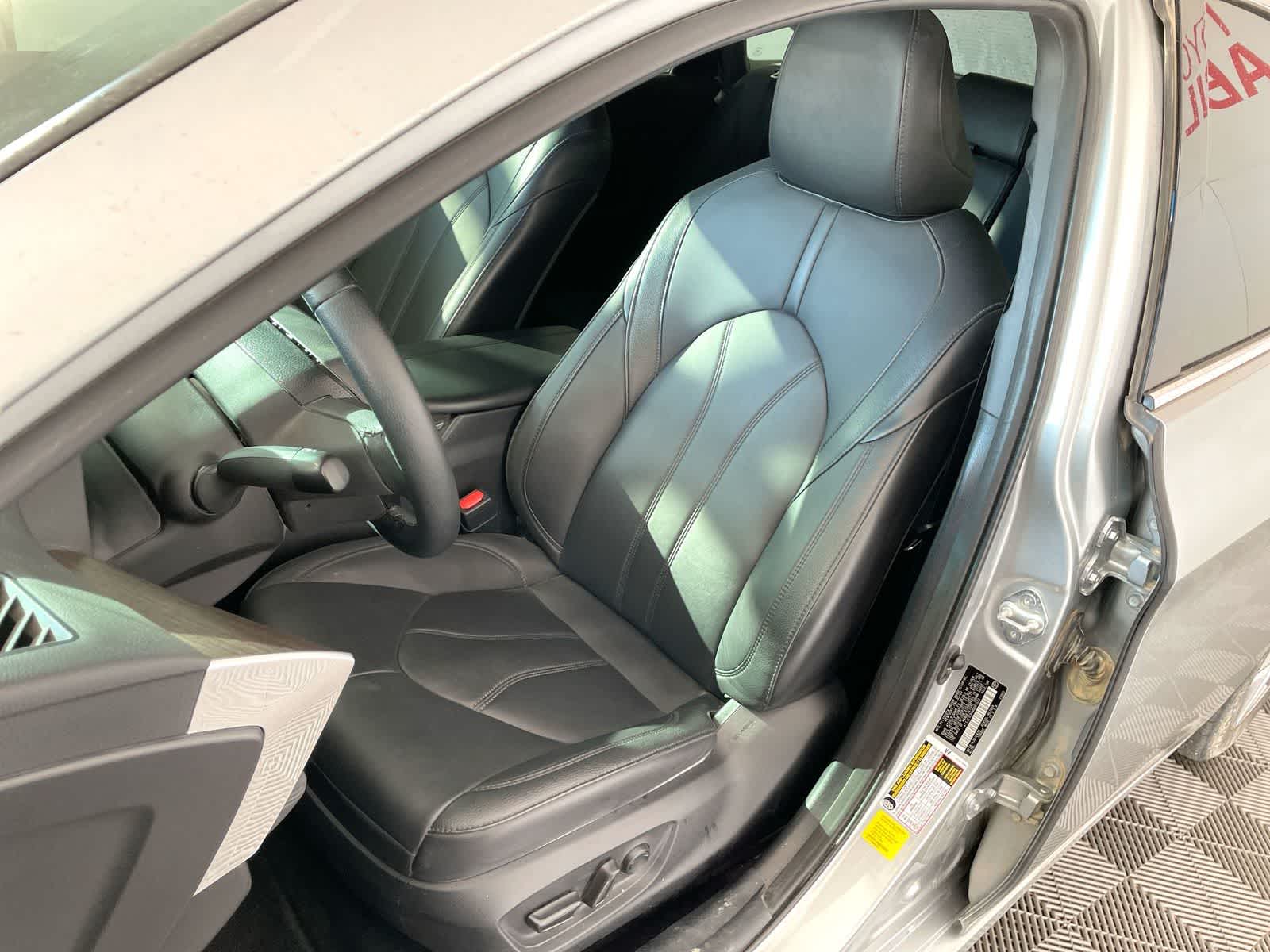 2022 Toyota Avalon XLE