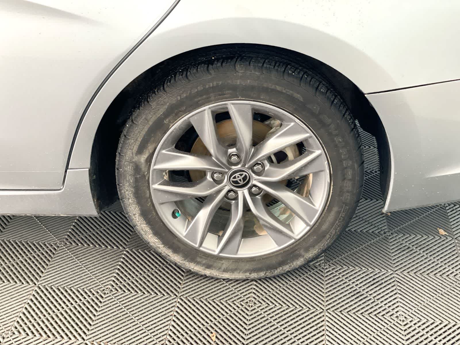 2022 Toyota Avalon XLE