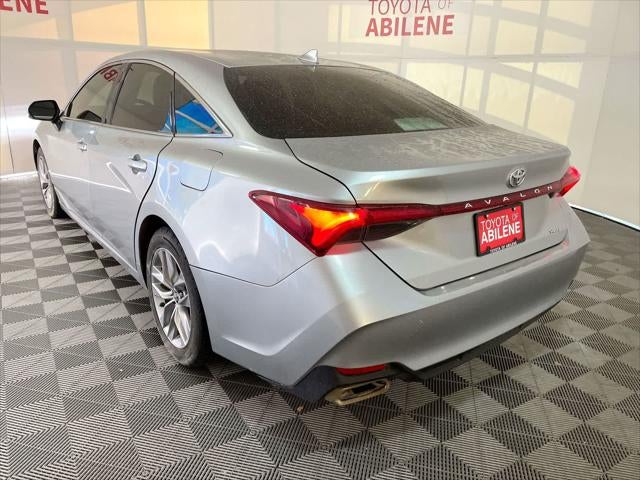 2022 Toyota Avalon XLE