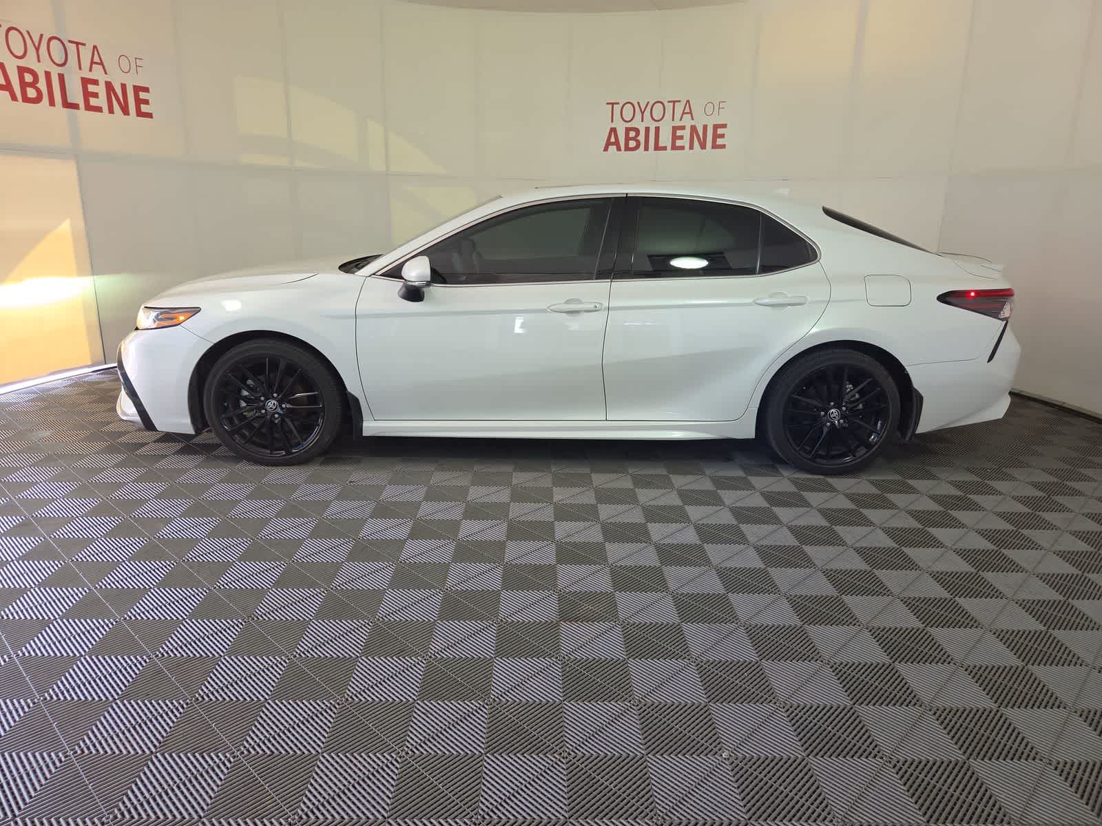 2024 Toyota Camry Hybrid XSE