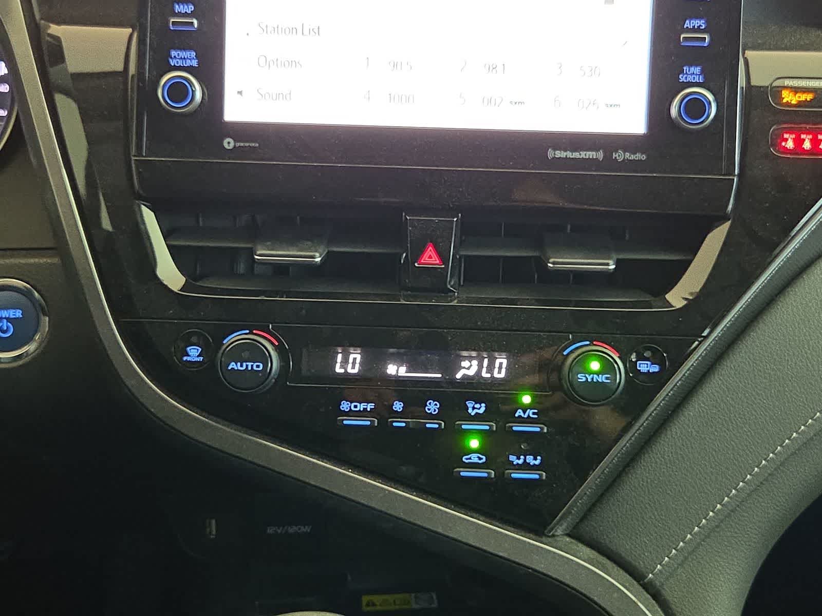 2024 Toyota Camry Hybrid XSE