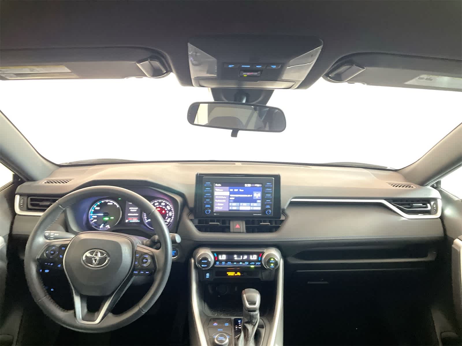 2022 Toyota RAV4 Hybrid SE