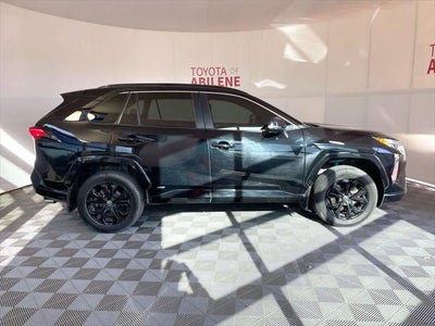 2022 Toyota RAV4 Hybrid SE