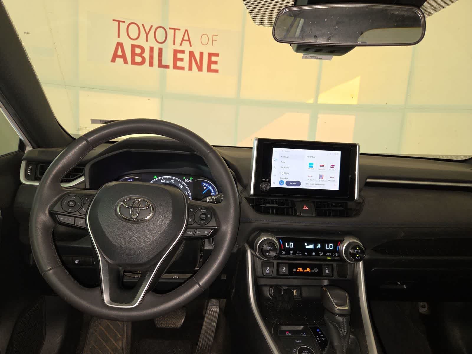2023 Toyota RAV4 Hybrid SE