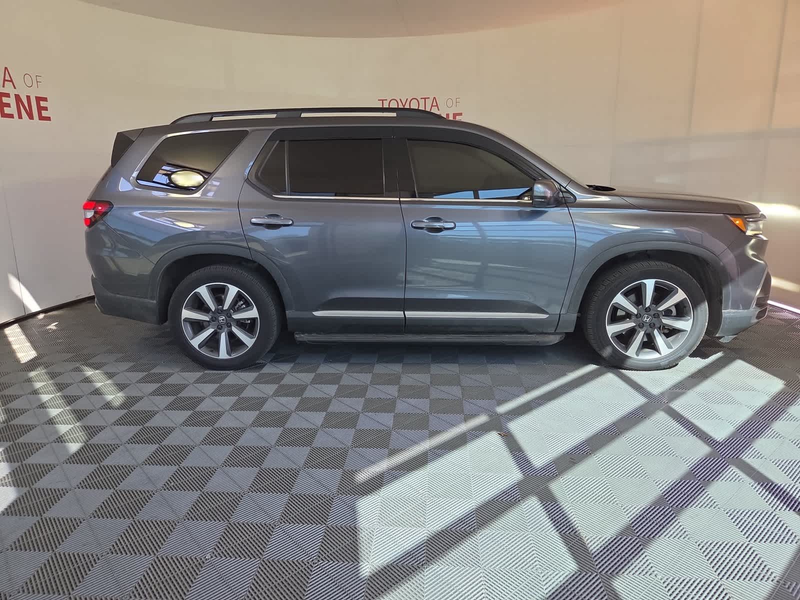 2023 Honda Pilot Elite