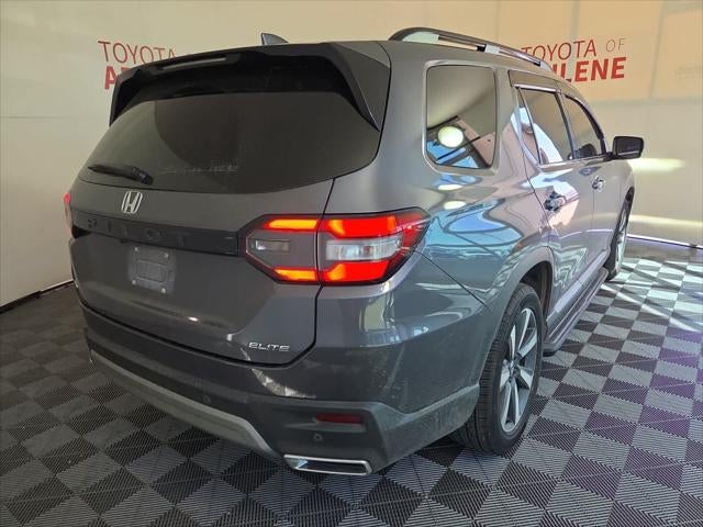 2023 Honda Pilot Elite