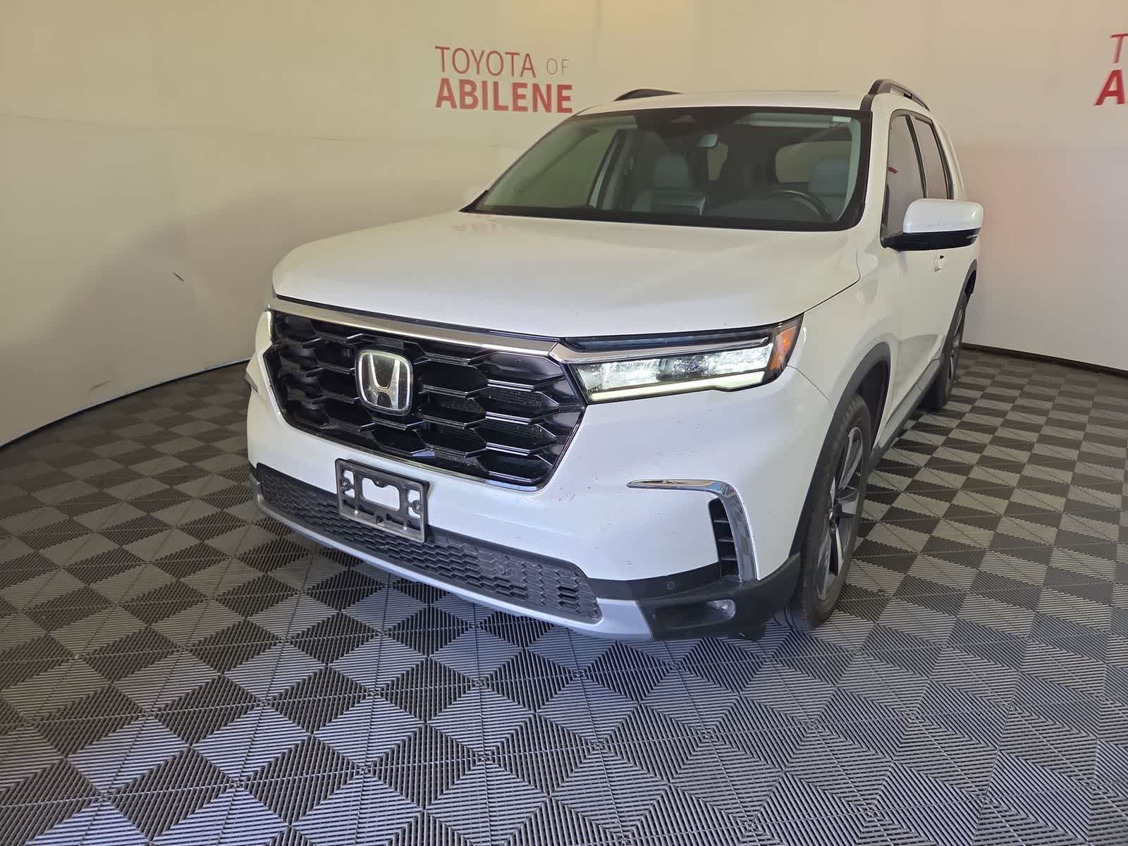 2025 Honda Pilot Touring