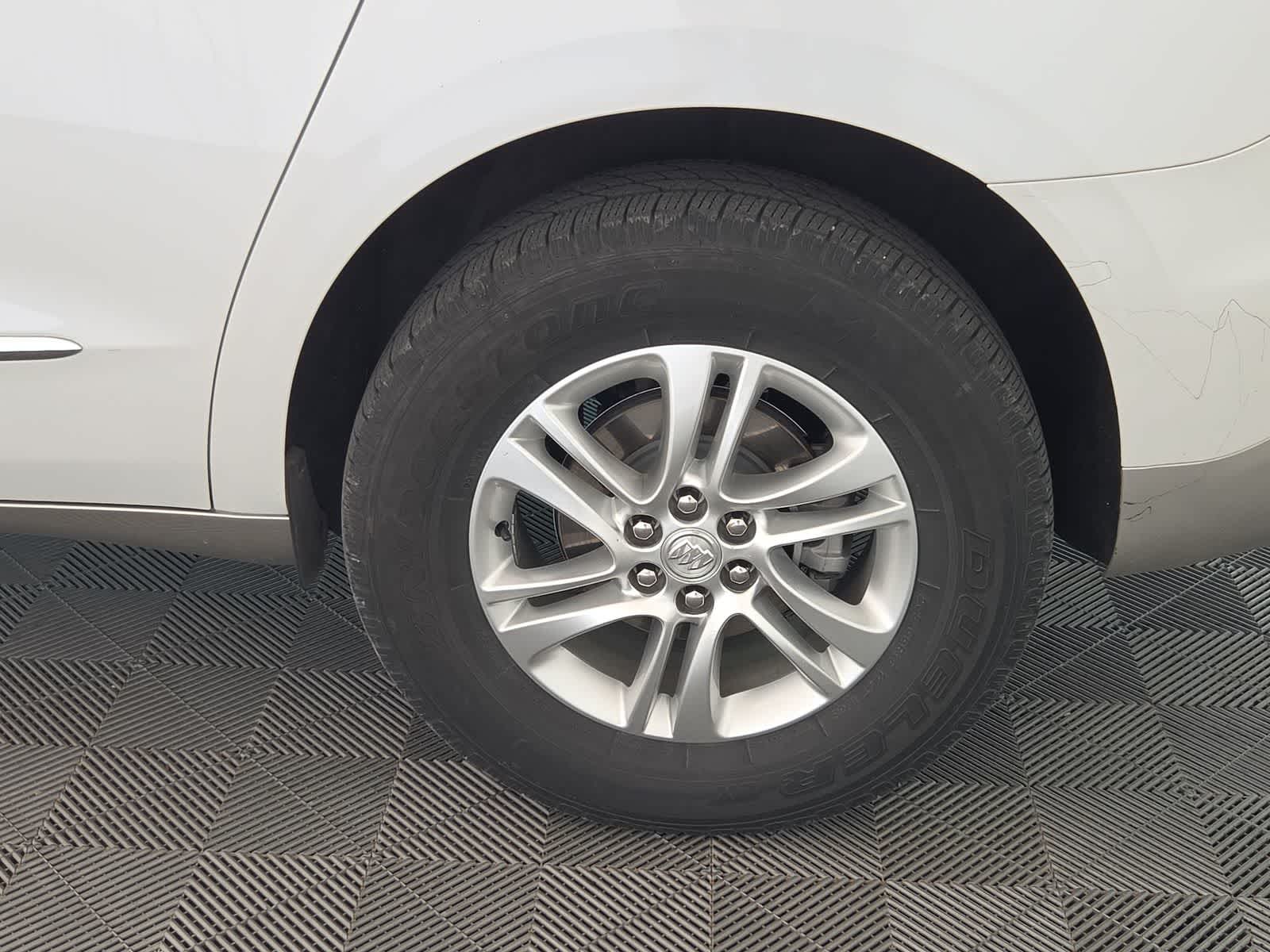 2021 Buick Enclave Essence