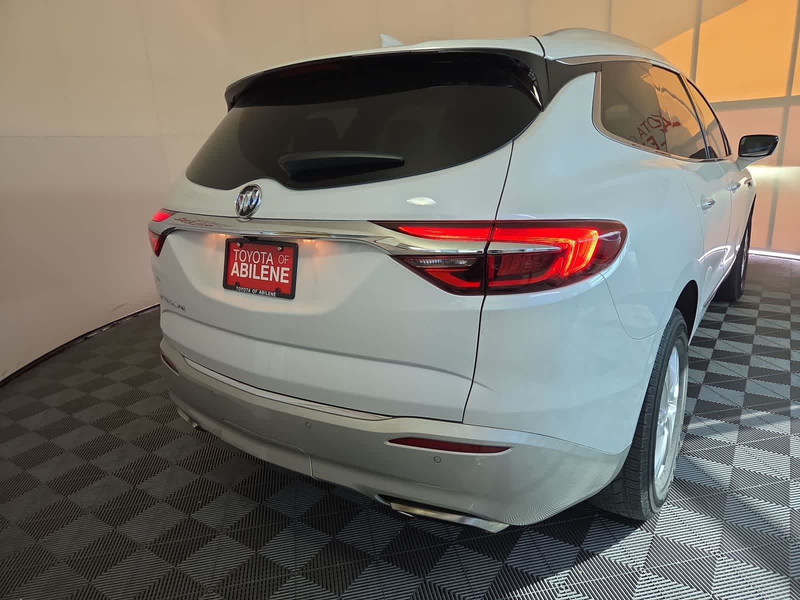 2021 Buick Enclave Essence