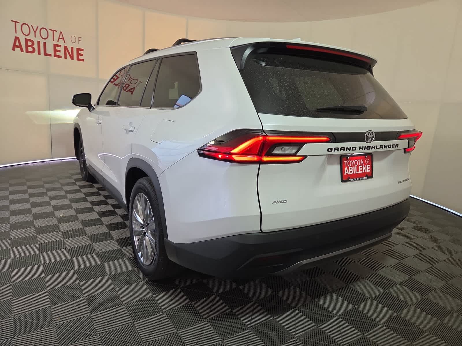 2026 Toyota Grand Highlander Platinum