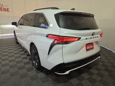 2021 Toyota Sienna XSE