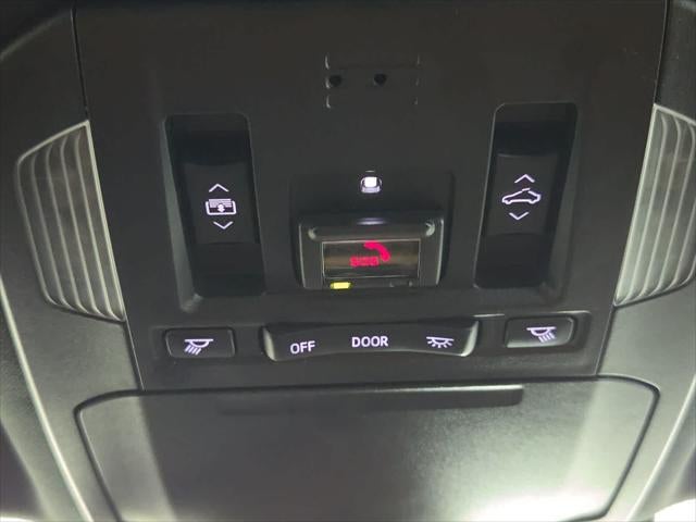 2023 Toyota Highlander Hybrid Platinum