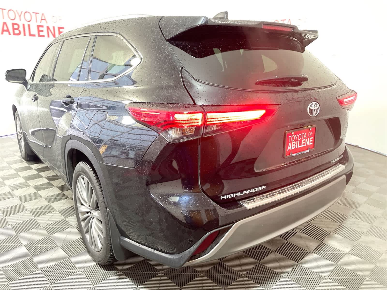 2020 Toyota Highlander Platinum