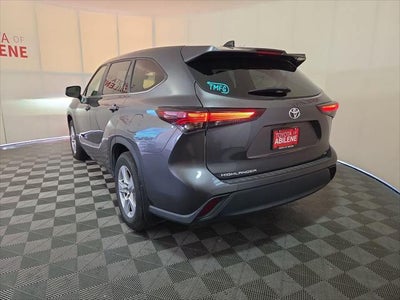 2024 Toyota Highlander LE