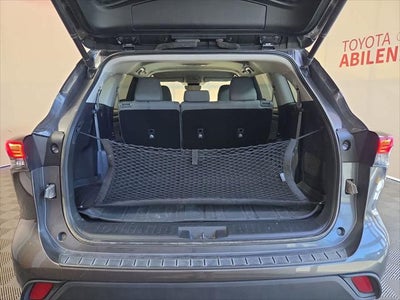 2024 Toyota Highlander LE