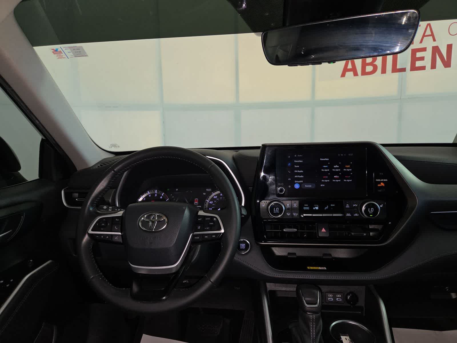 2023 Toyota Highlander XLE
