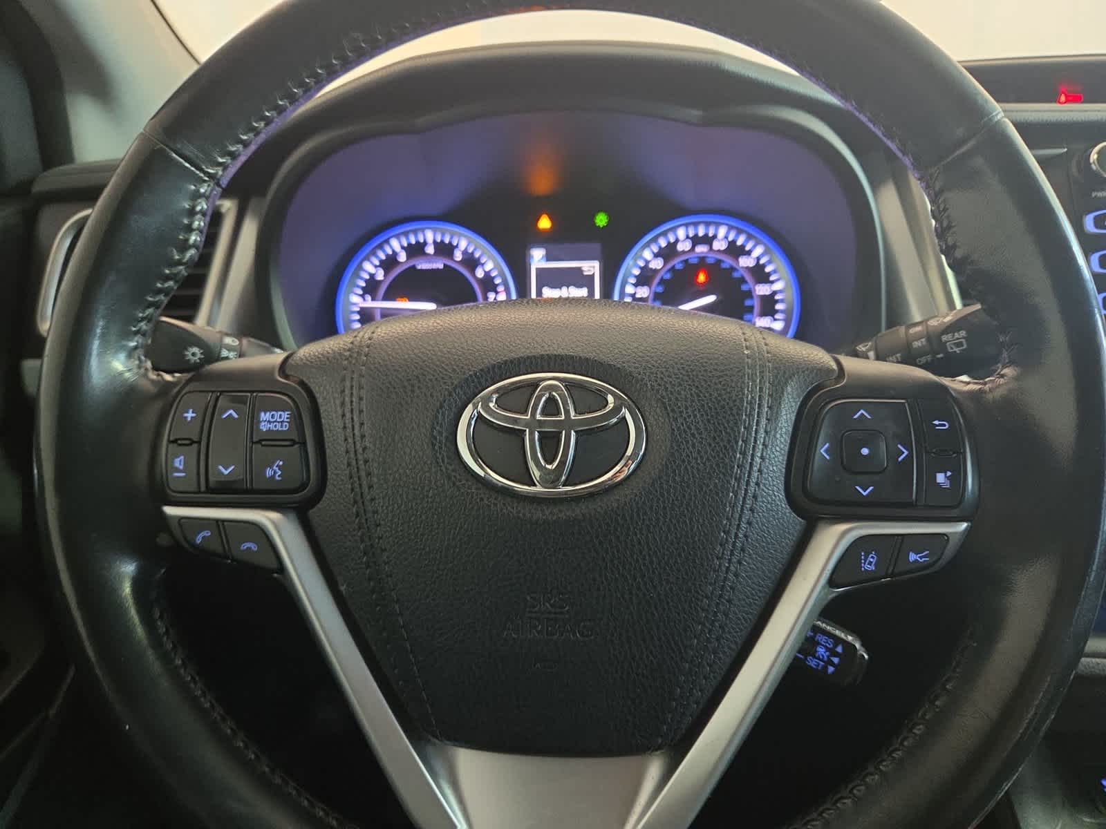 2017 Toyota Highlander SE