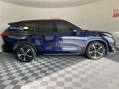 2021 Toyota Highlander XSE