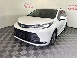 2025 Toyota Sienna XLE