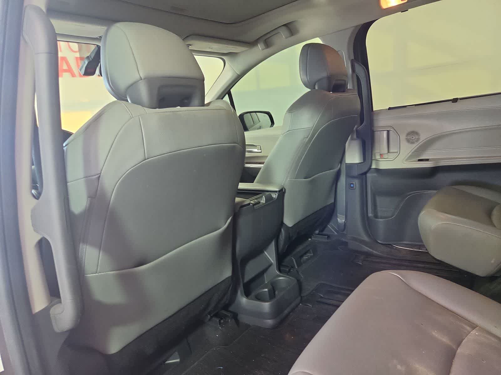 2023 Toyota Sienna XLE