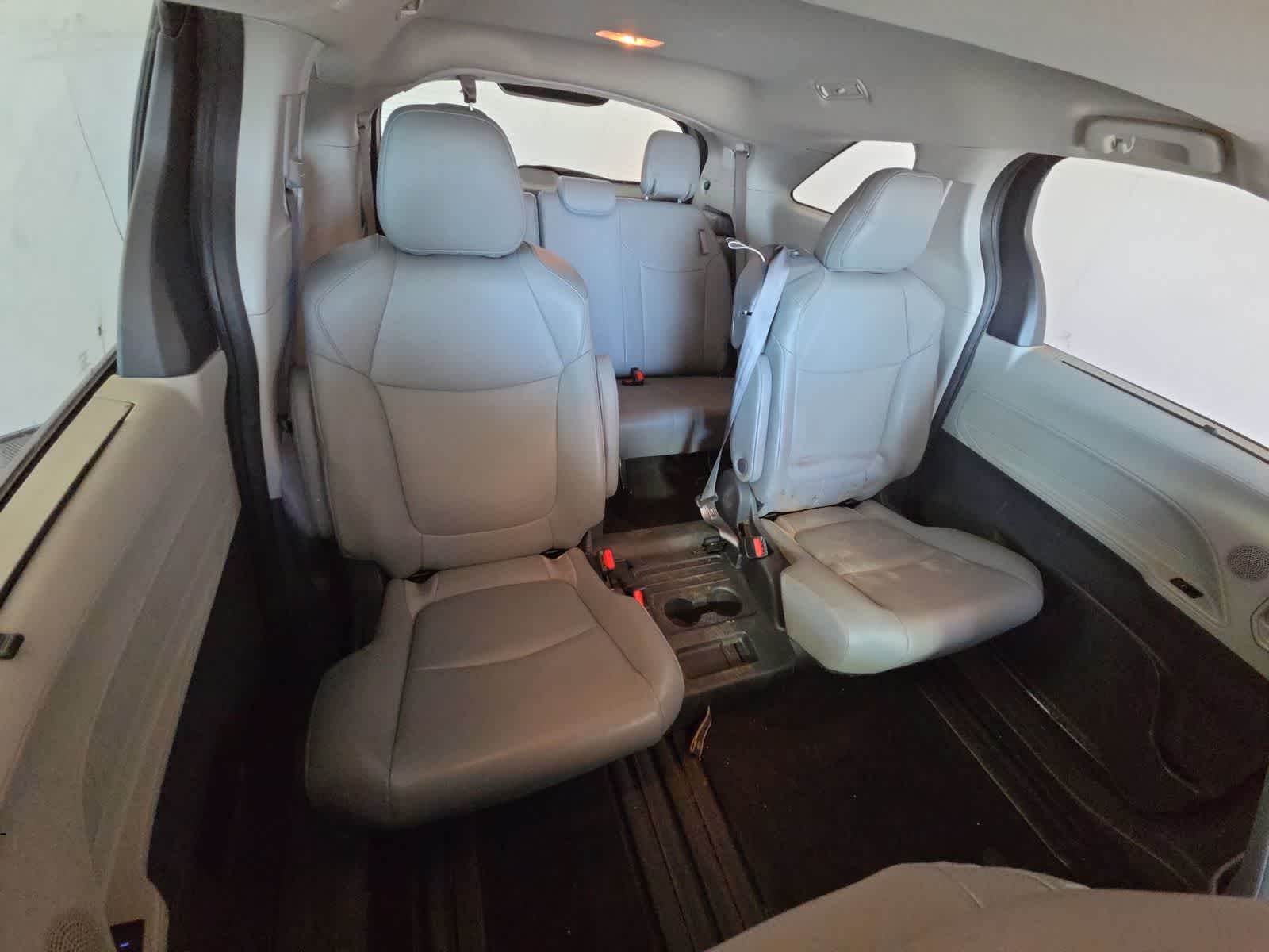 2023 Toyota Sienna XLE