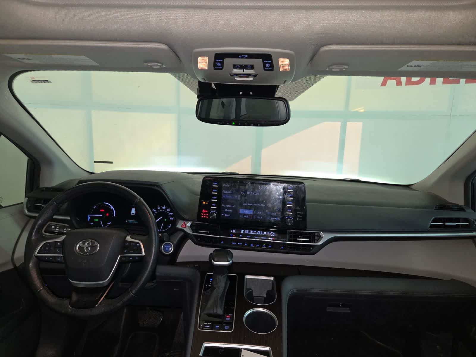 2023 Toyota Sienna XLE