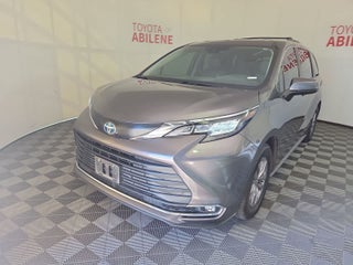 2023 Toyota Sienna XLE