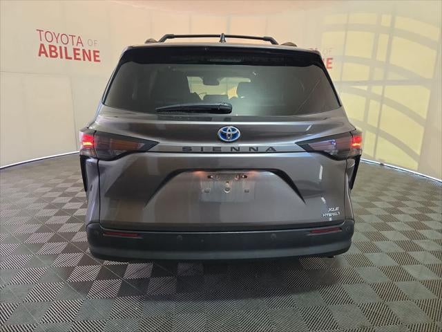 2023 Toyota Sienna XLE