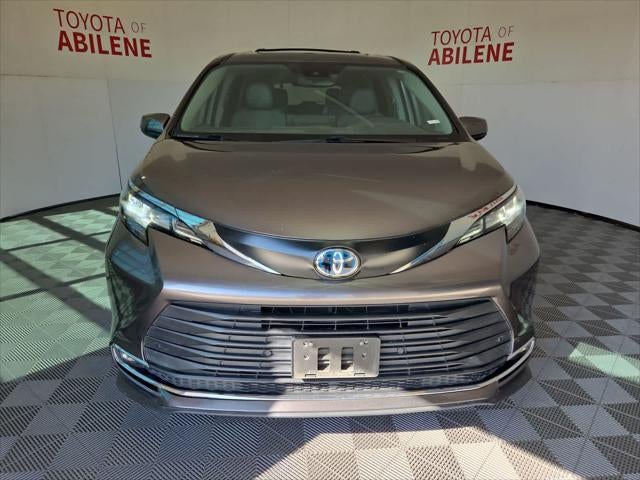 2023 Toyota Sienna XLE