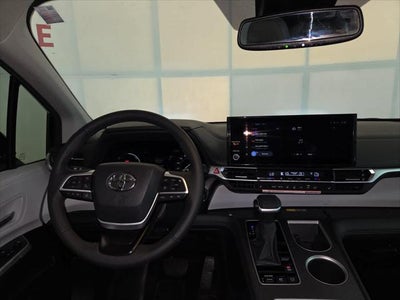 2026 Toyota Sienna XLE