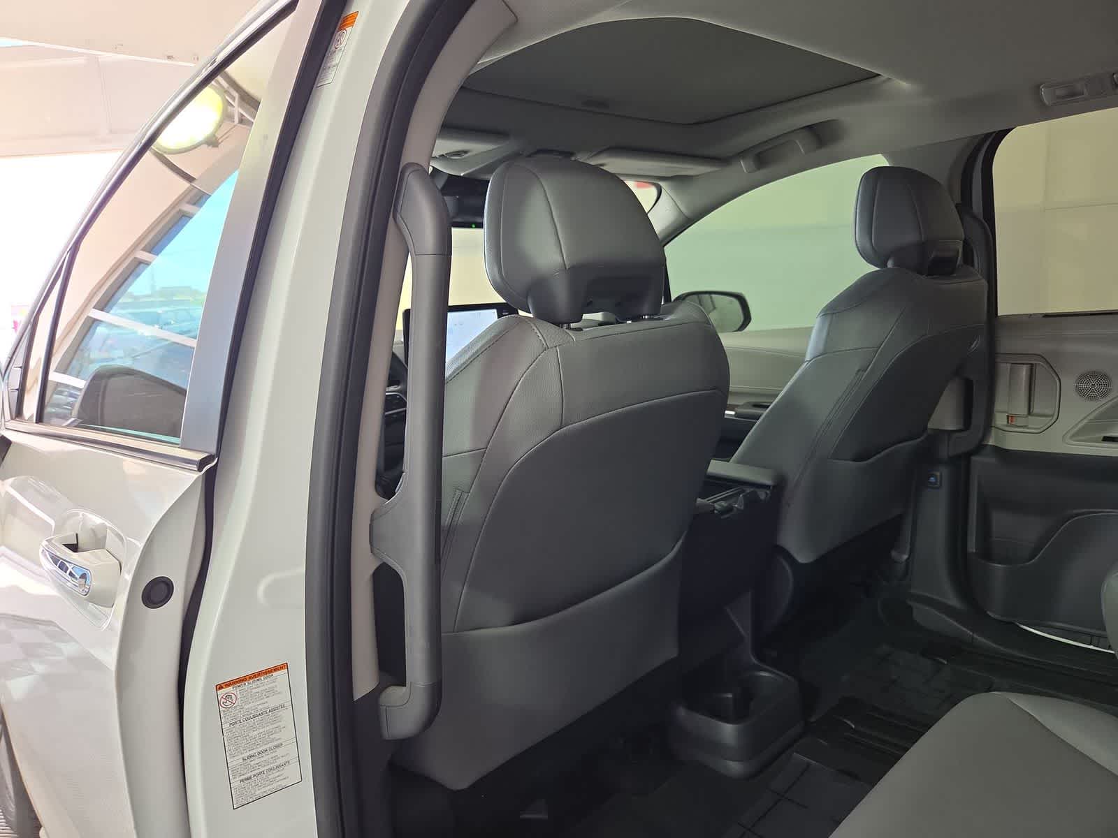 2024 Toyota Sienna XLE