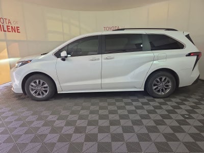 2024 Toyota Sienna XLE