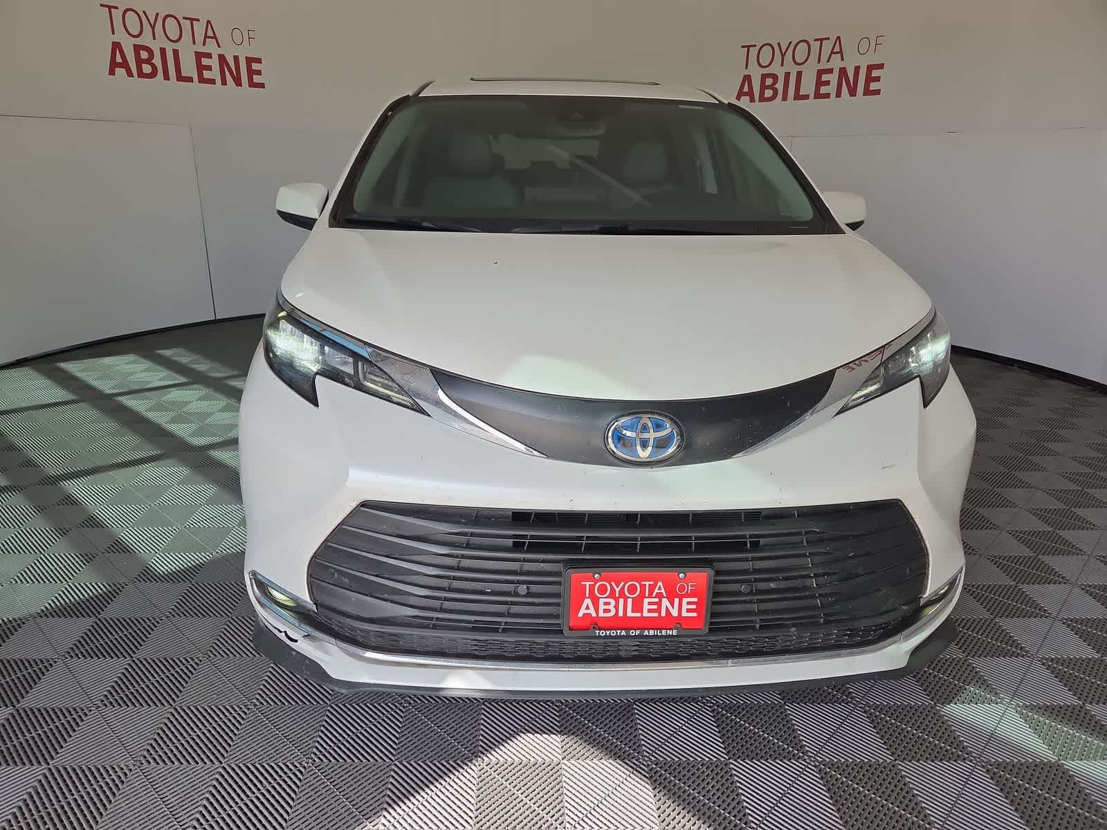 2024 Toyota Sienna XLE