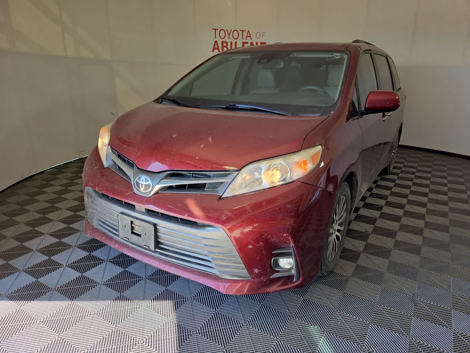 2018 Toyota Sienna XLE