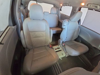 2018 Toyota Sienna XLE