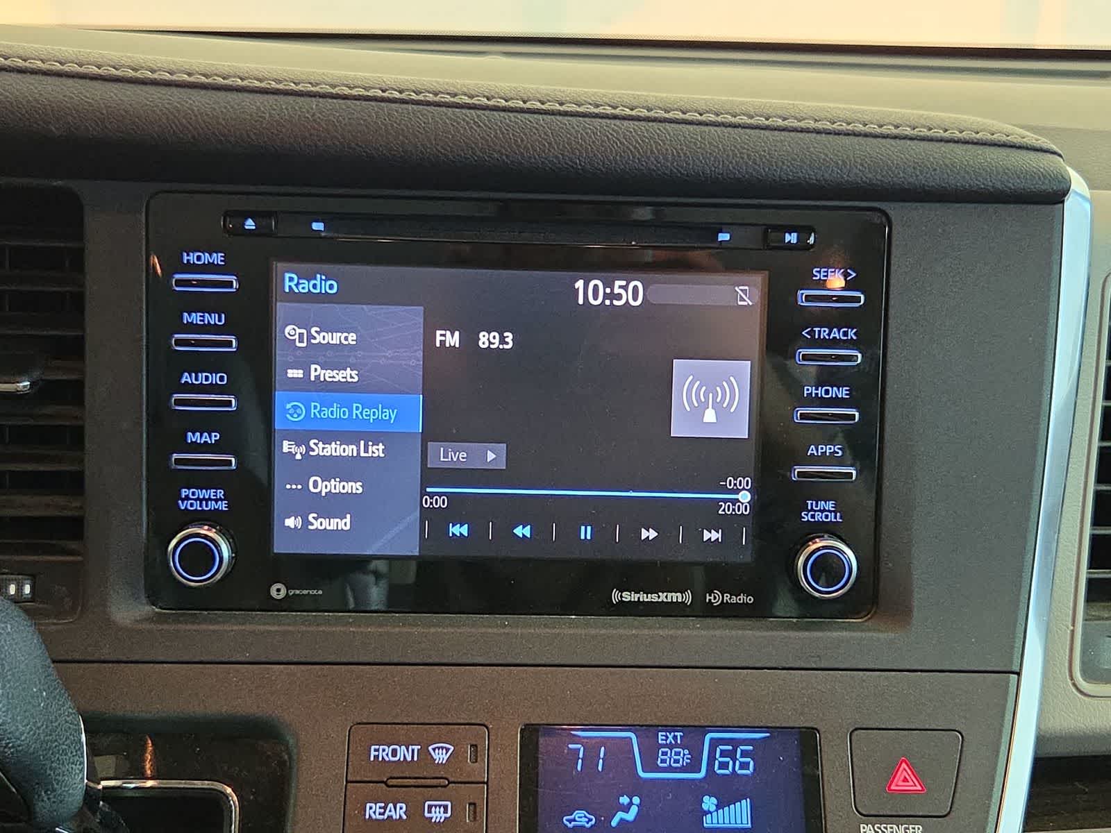 2018 Toyota Sienna XLE
