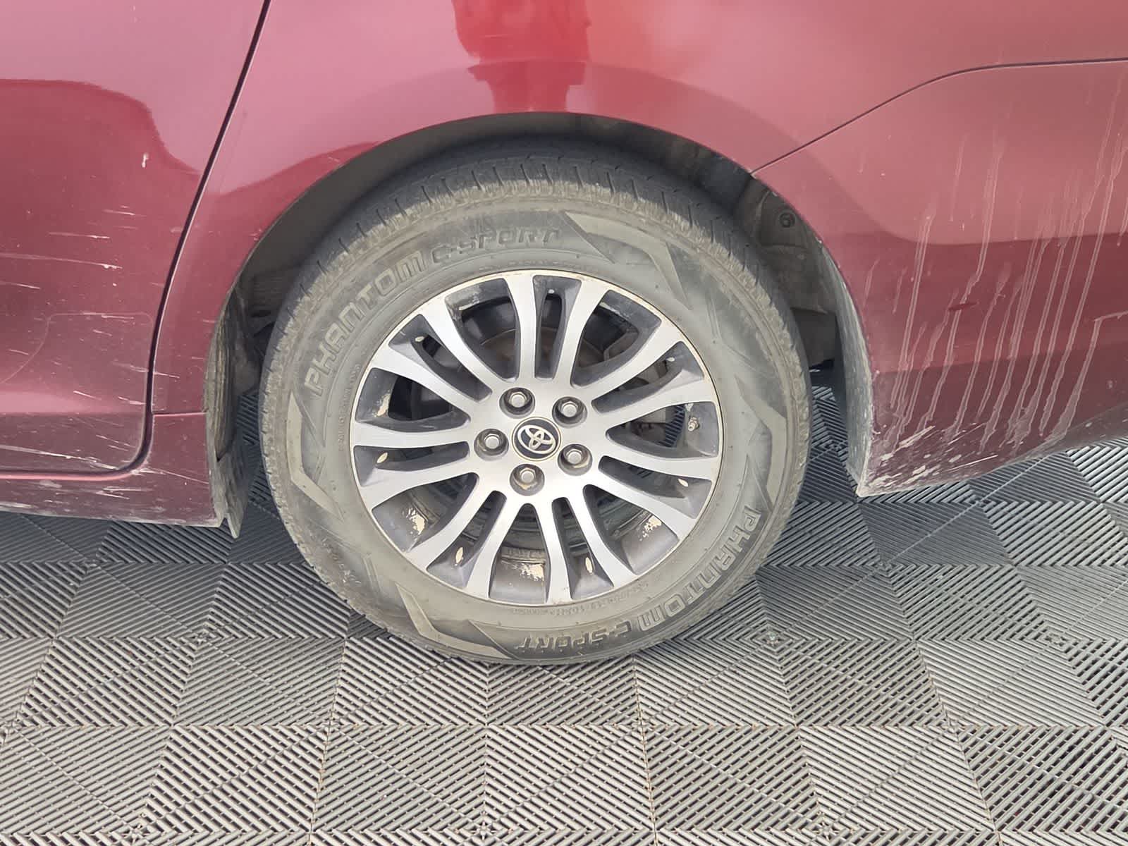 2018 Toyota Sienna XLE