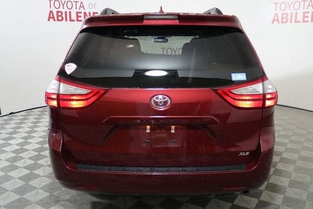 2018 Toyota Sienna XLE