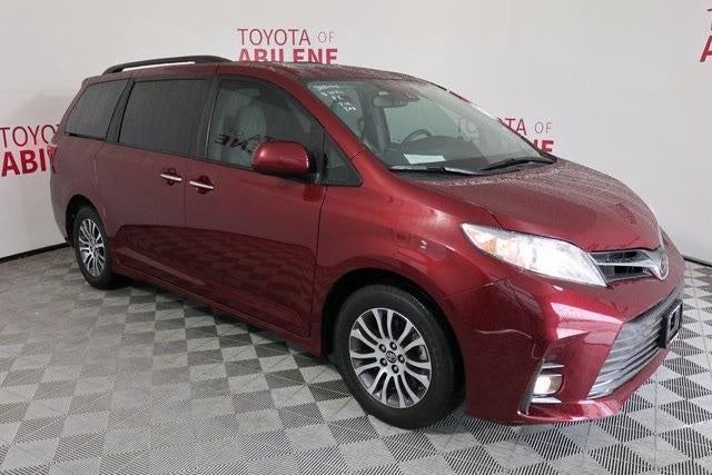 2018 Toyota Sienna XLE