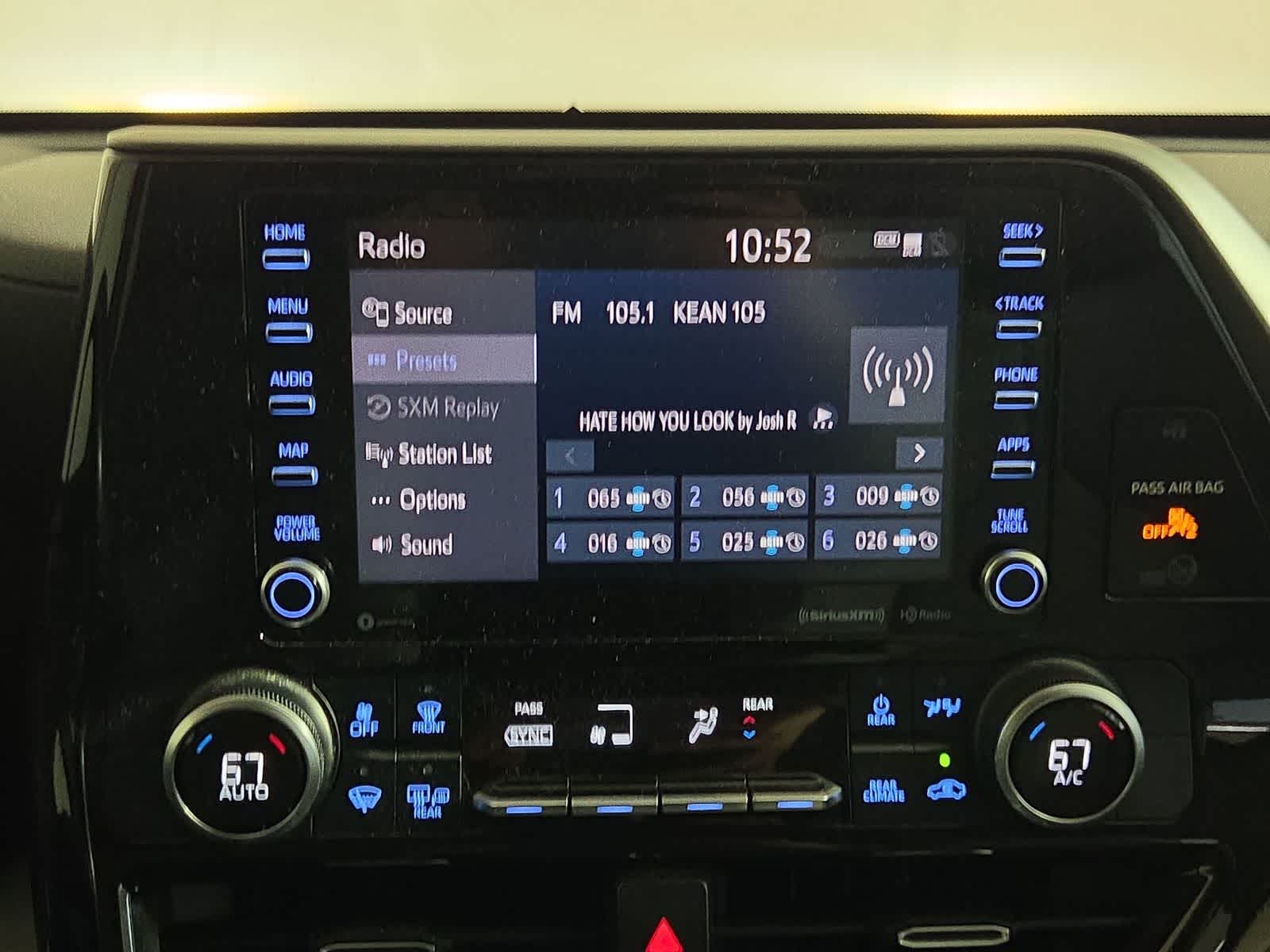 2021 Toyota Highlander Hybrid LE