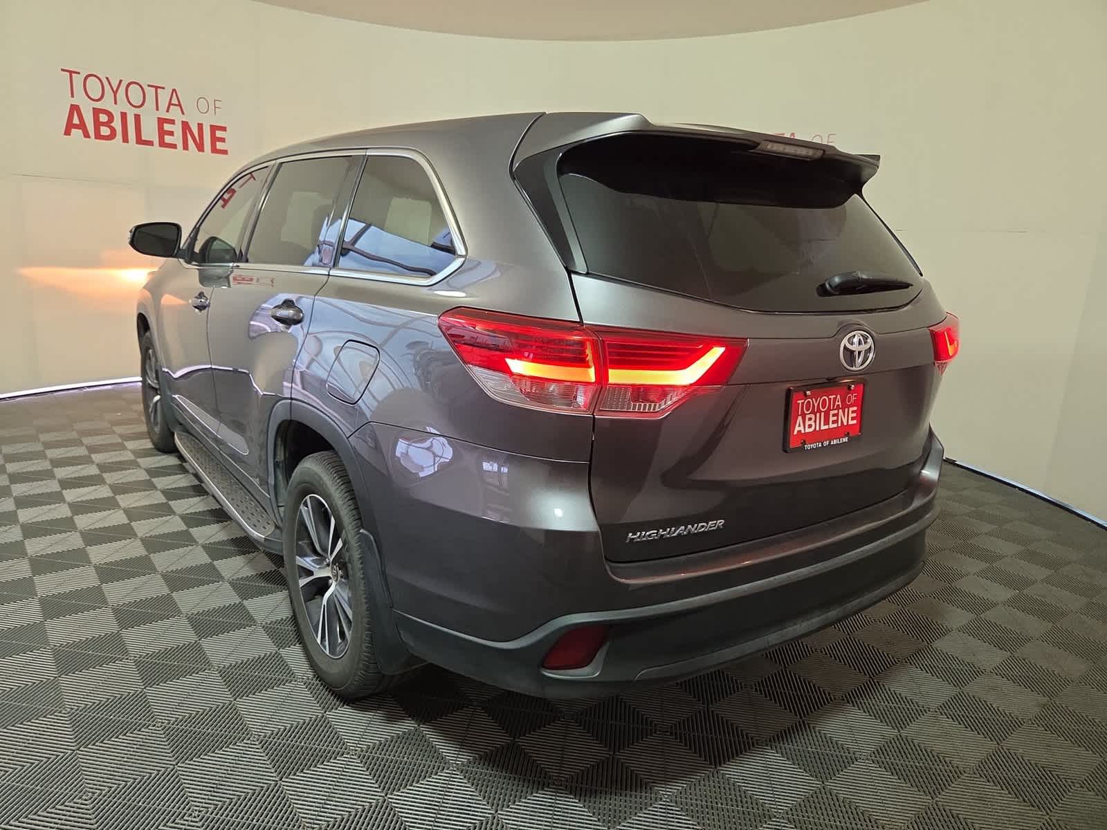 2019 Toyota Highlander LE