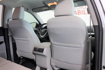 2019 Toyota Highlander LE