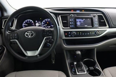 2019 Toyota Highlander LE
