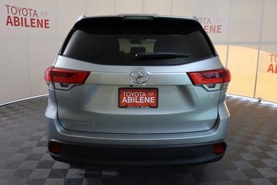 2019 Toyota Highlander LE