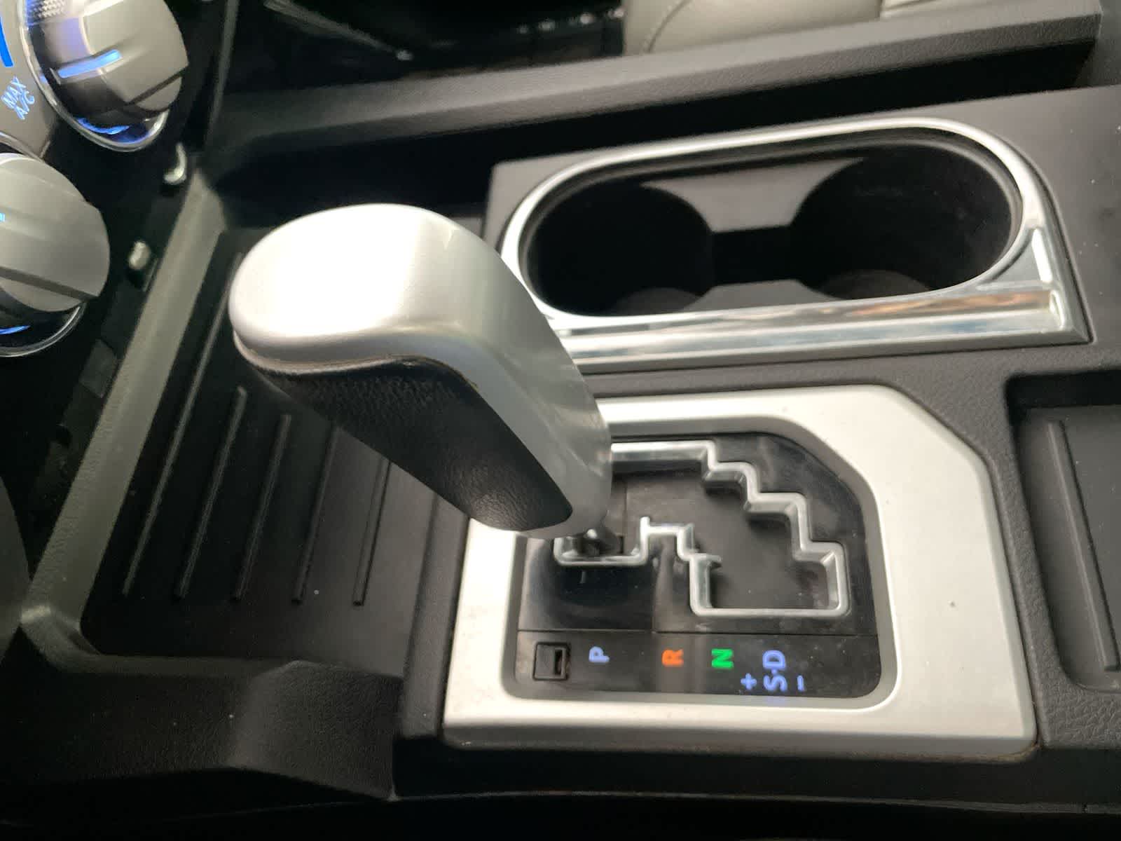 2014 Toyota Tundra SR5