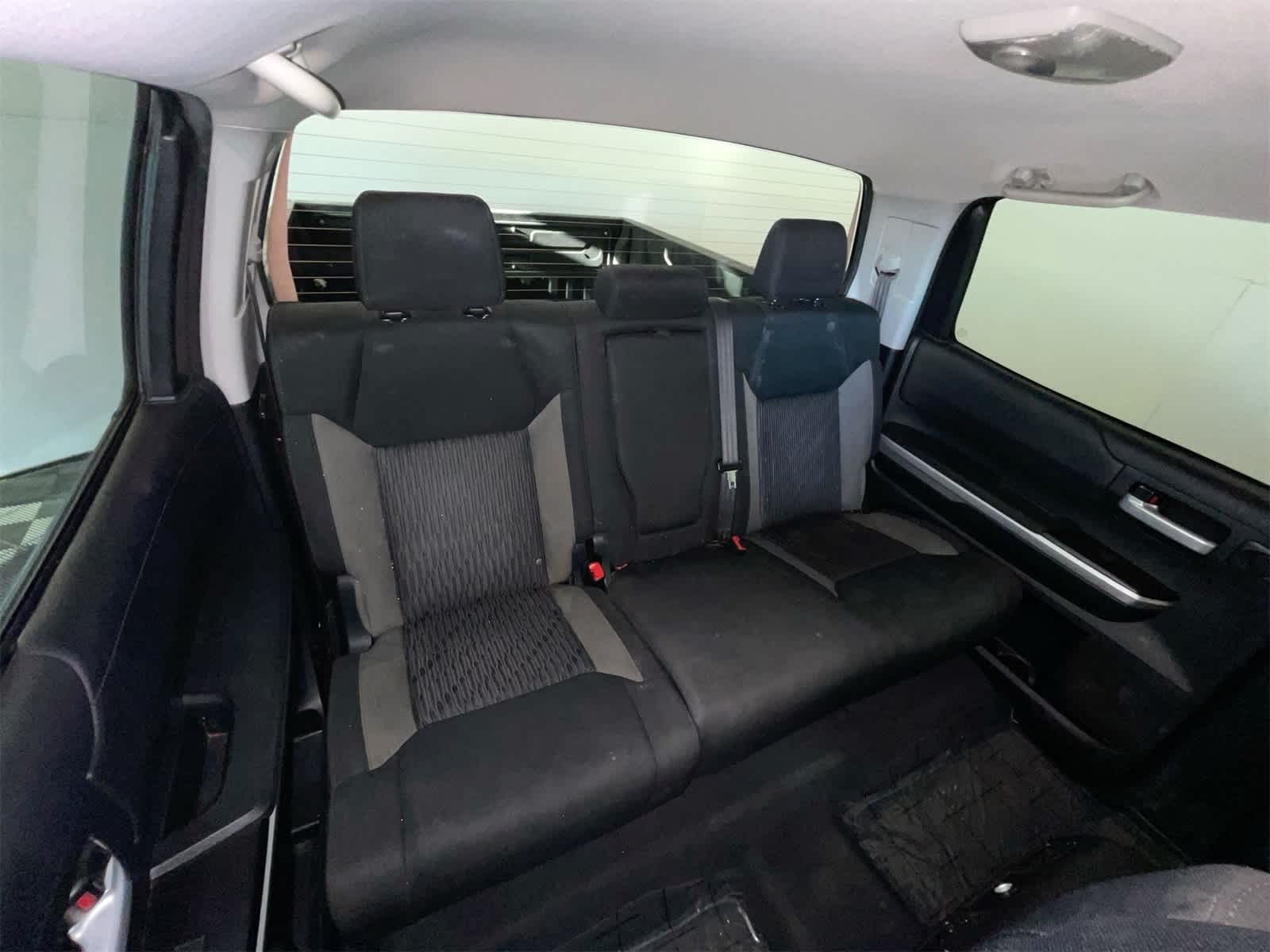 2015 Toyota Tundra SR5