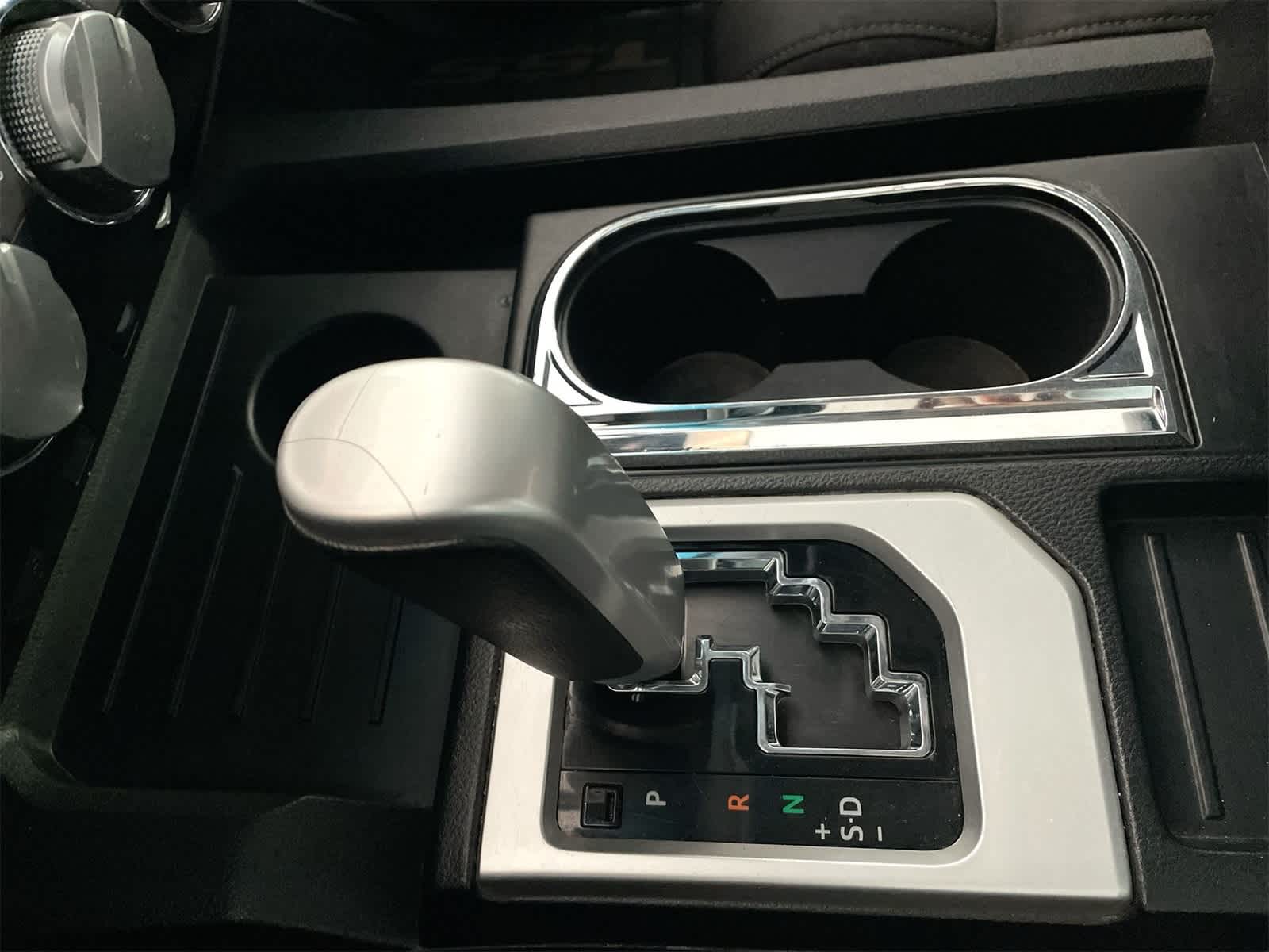 2015 Toyota Tundra SR5